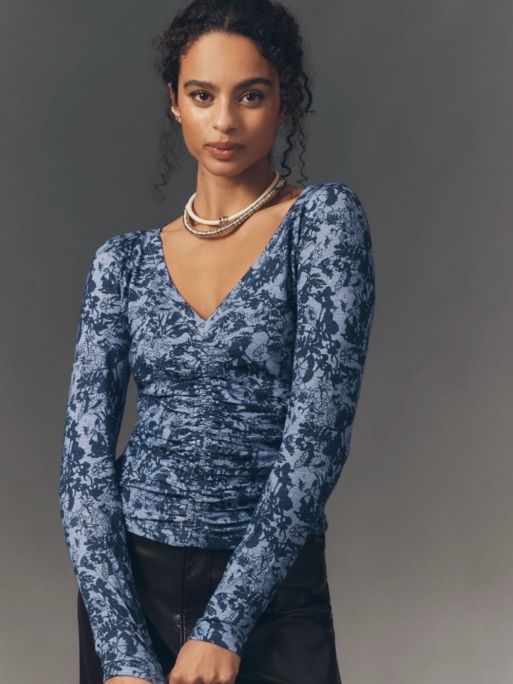 Pilcro by Anthropologie Blue Floral V-Neck Ruched Long-Sleeve Top